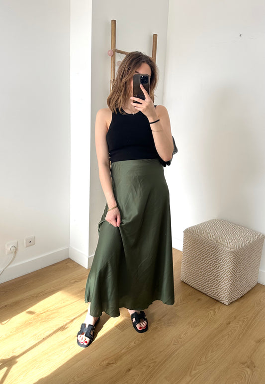 Jupe satinée lisse
